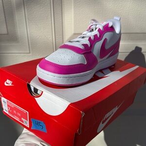 Brand New Nike Kids Low-Top Sneaker in White and Hot Pink